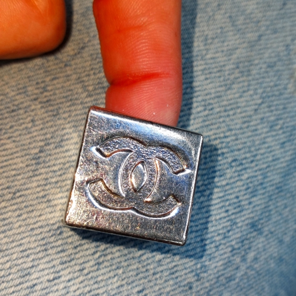 CHANEL authentic perfume cover cap metal weights 6 g.